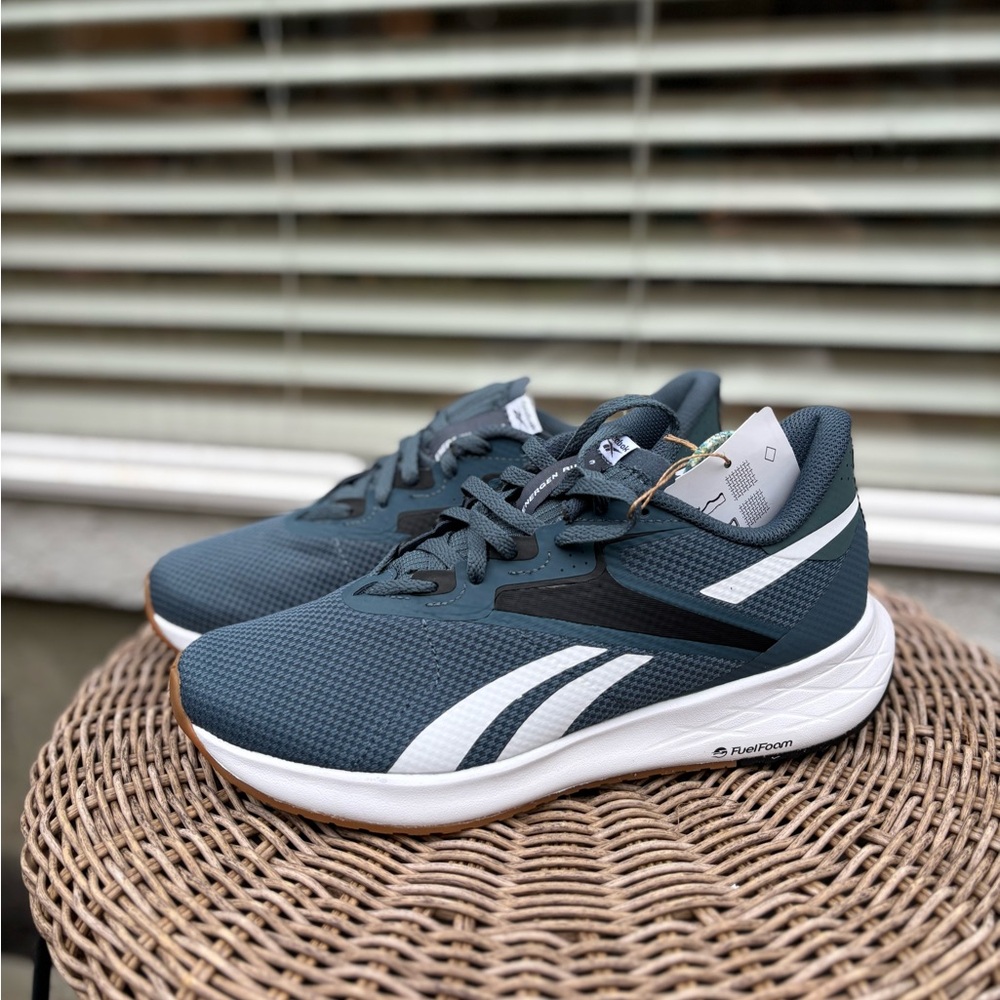 NWT Reebok Energen Run 3 - Slate Blue/Gum Sole - women’s Size 8.5